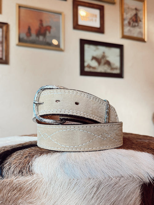 The Gunslinger Belt in Sand