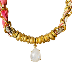 GG Bouquet Vintage Scarf Quartz Necklace