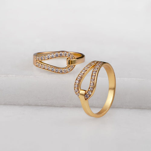 Levade - Moissanite Clear Stone 14K Gold vermeil Horseshoe Earring